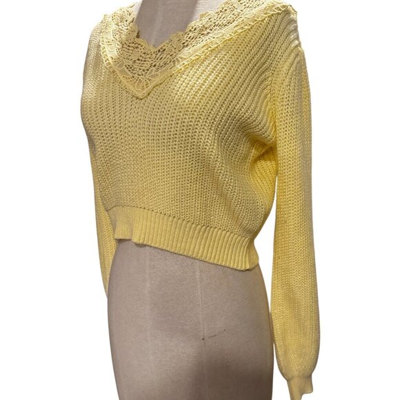 Derek Heart Cropped Yellow Knit Sweater with Lace Detail – Size Medium - Picture 3 of 4